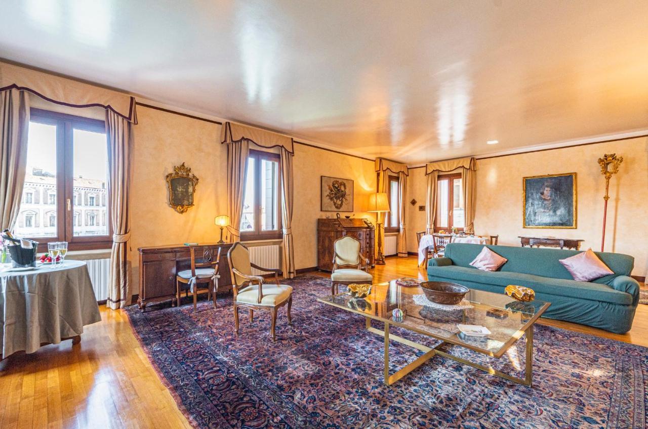 Ca' Pellegrini Luxury Grand Canal Venedik Dış mekan fotoğraf